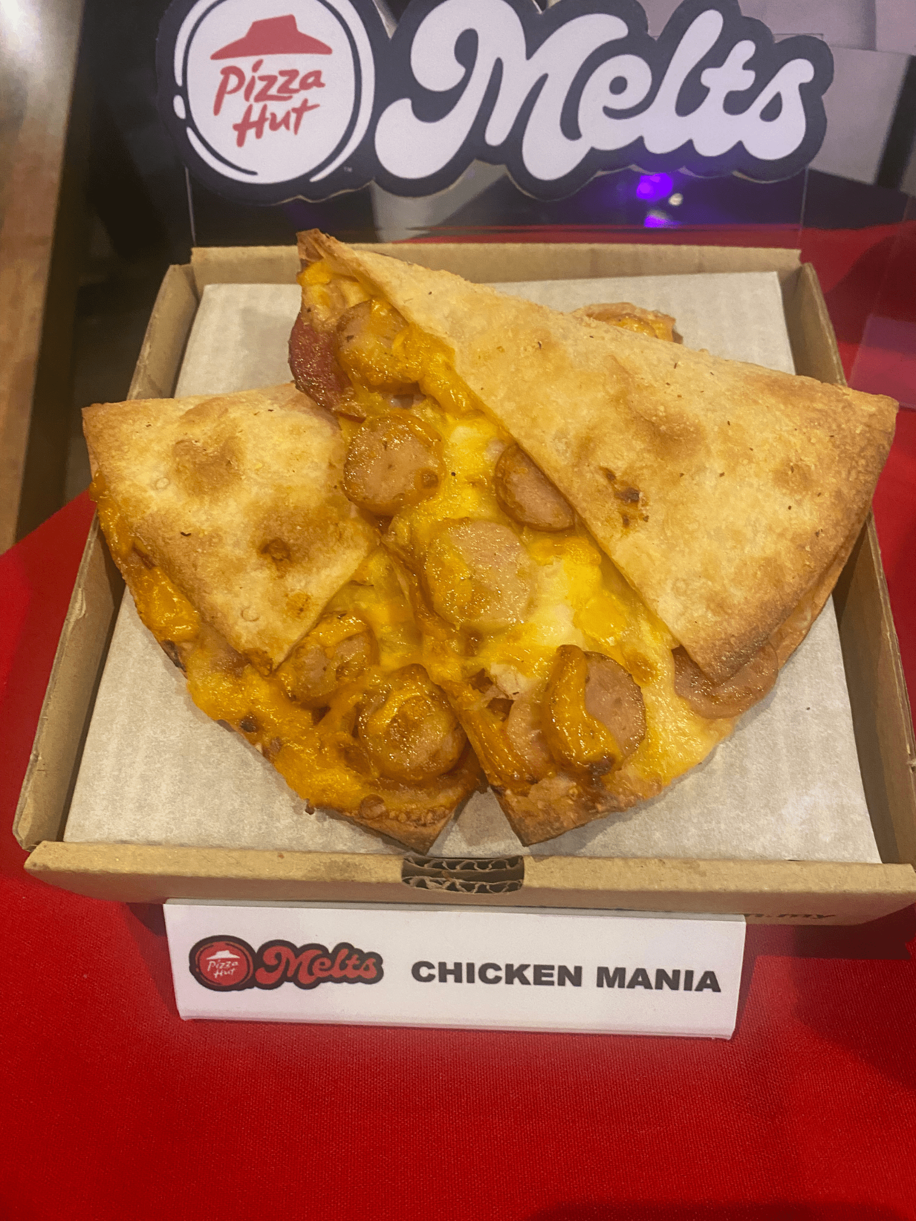 Pizza Hult Melt: Chicken Mania