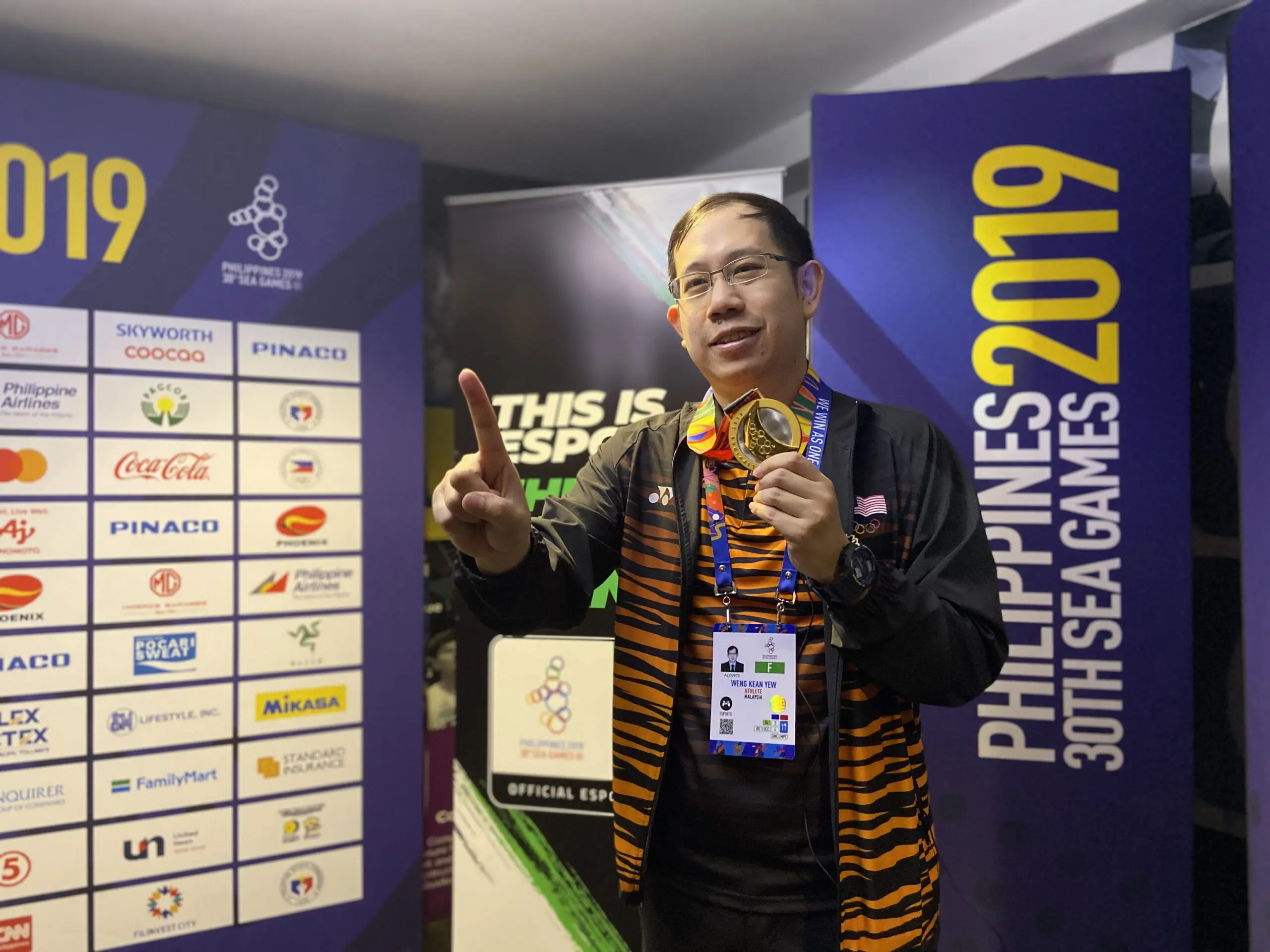 Engineering Lecturer & Hearthstone Gamer Dr Yew Weng Kean