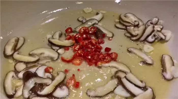 In time for MCO: Netizen shares exclusive recipe of MAGGIE Carbonara and it looks LEGIT