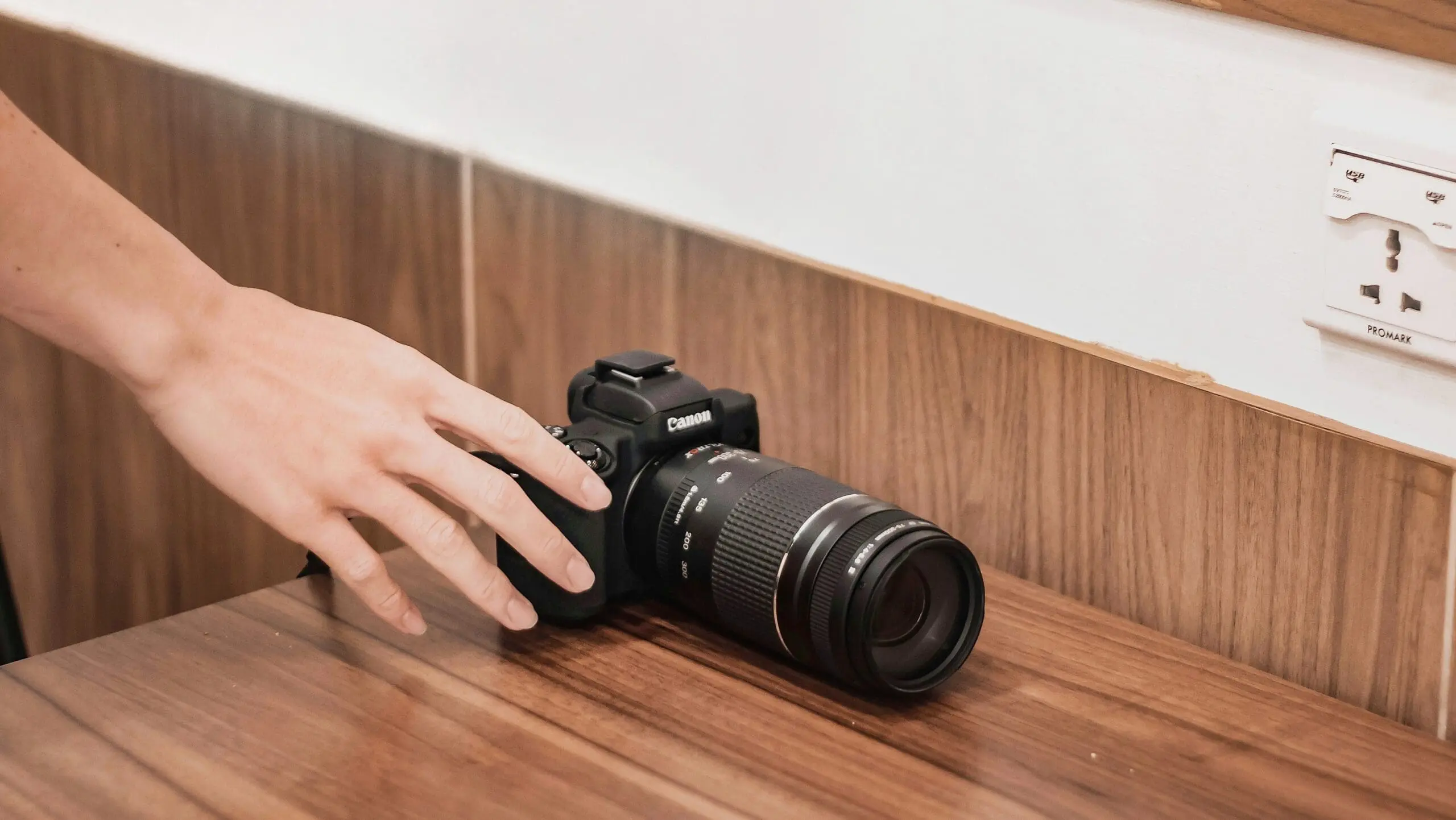 Malaysian photographer shares absurd request for free photoshoot