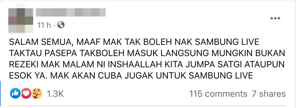 Makcik who sold clothes till 3am on FB Live moved to tears by kind netizens