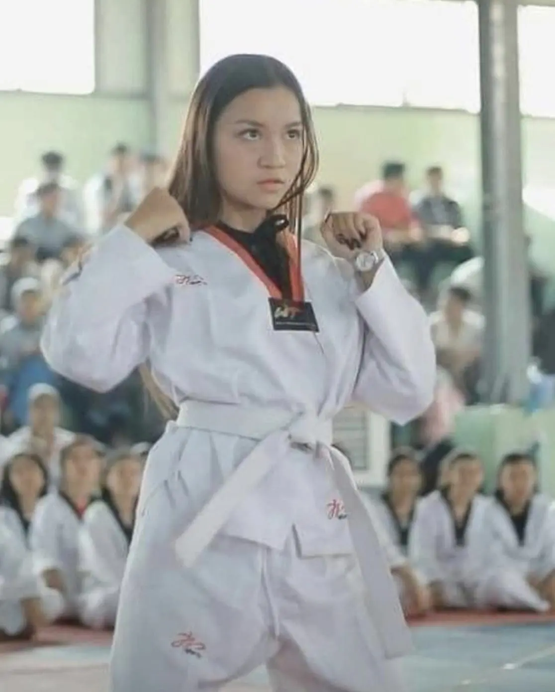 "Everything will be OK": 19-year-old heroine shot in the head by police