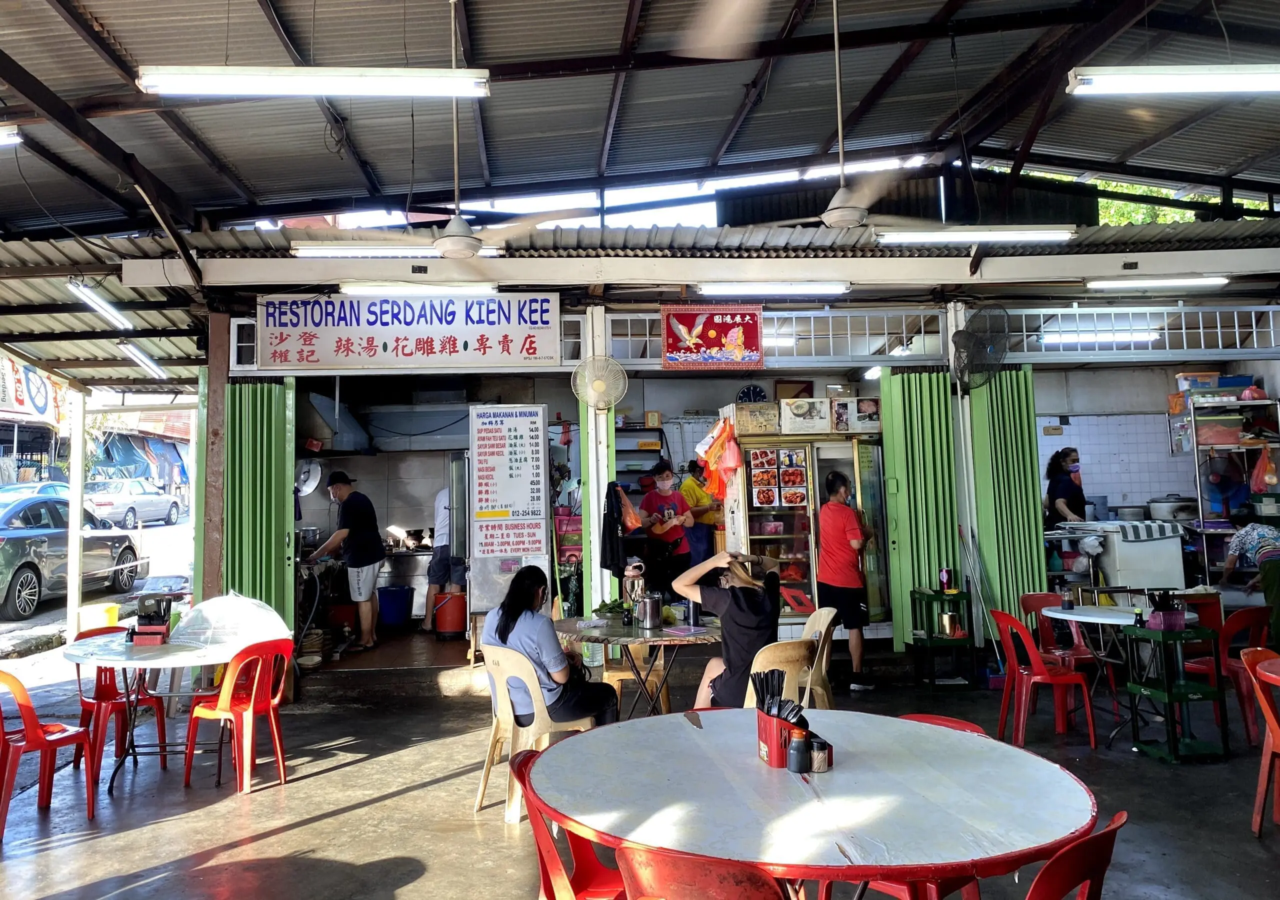 Of mosaics and soups: Cooking up a storm in Serdang