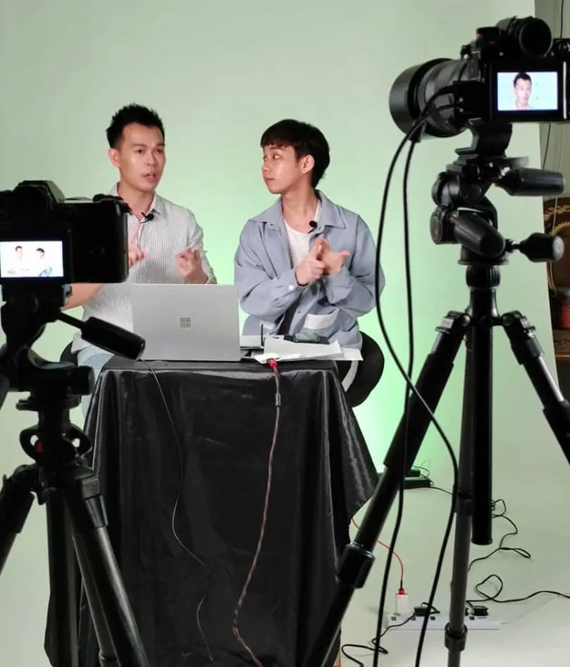 为成年 HighSchool.my to the rescue: A duo's mission to empower Malaysian students