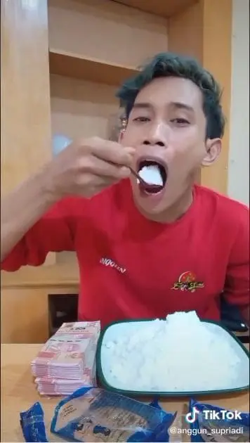 All for the glam: Indo influencer goes viral over bizarre eating feats