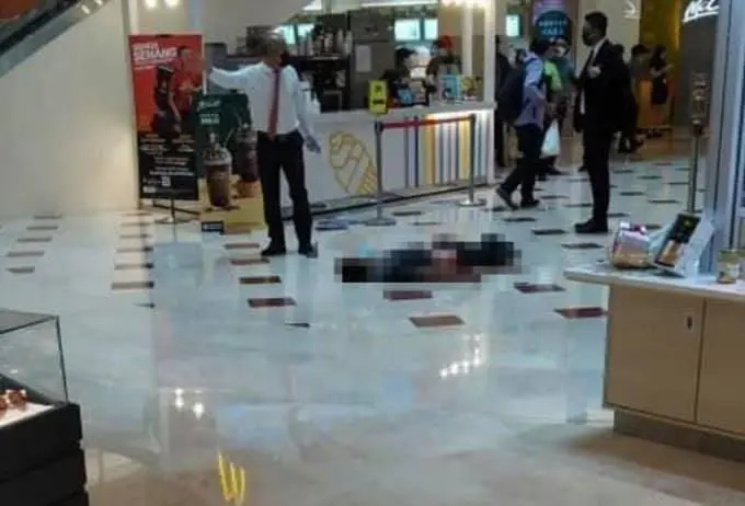 Man dies after jumping from the 3rd floor in KLCC