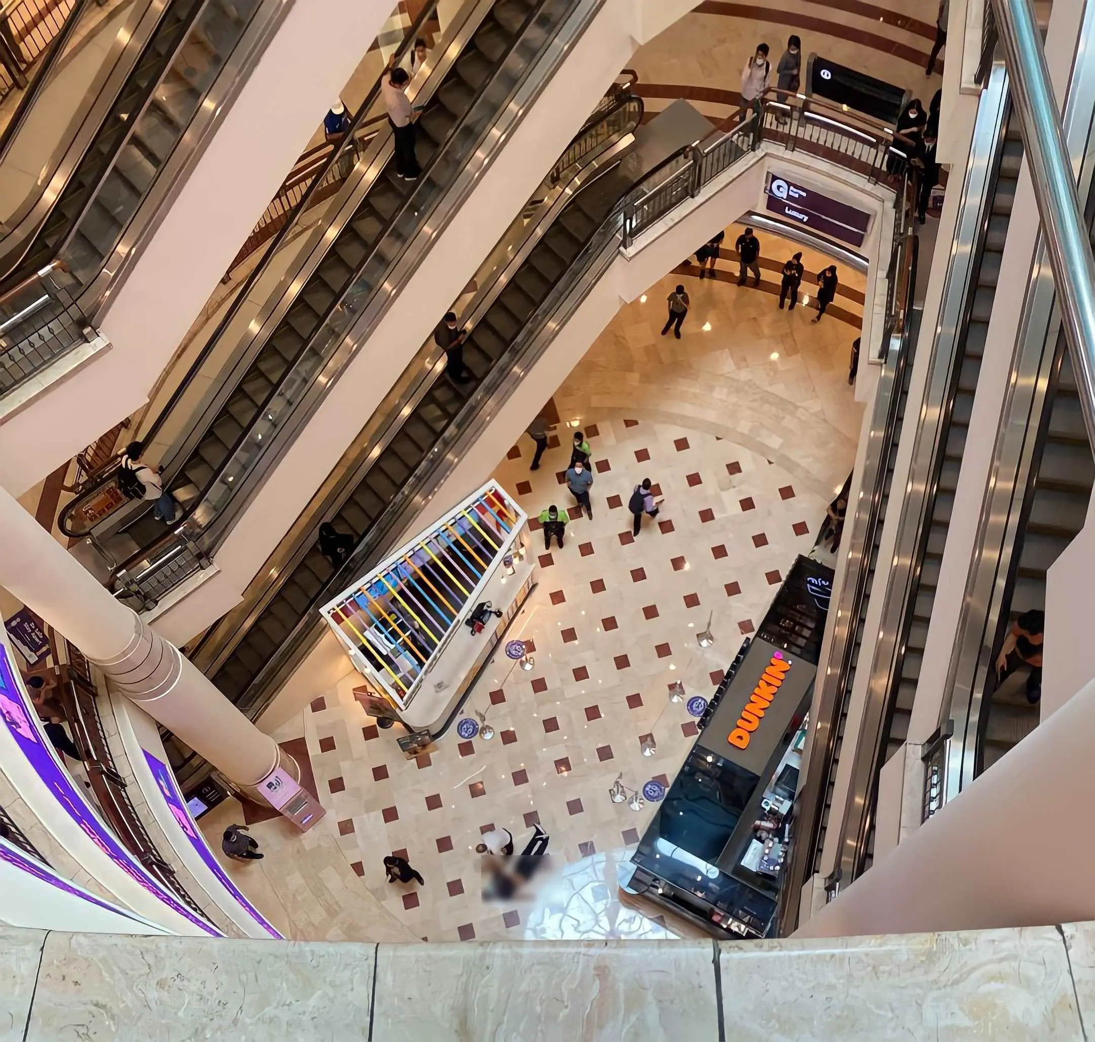 Man dies after jumping from the 3rd floor in KLCC