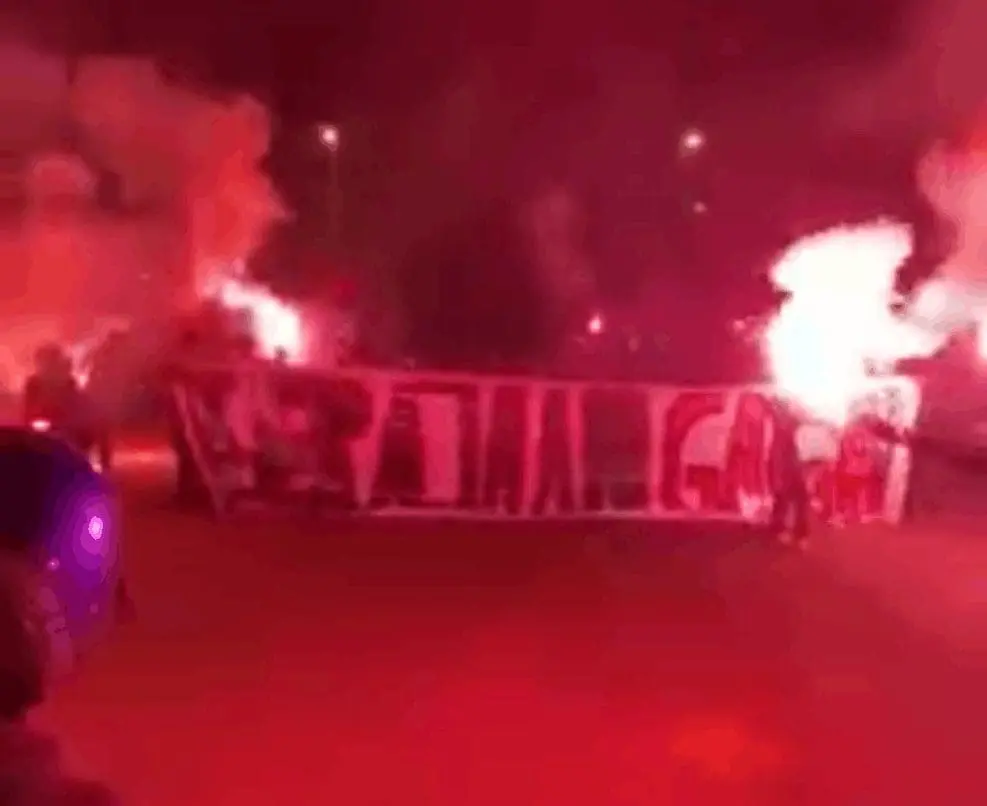 Police arrest 21yo man to aid investigations into #KerajaanGagal protest