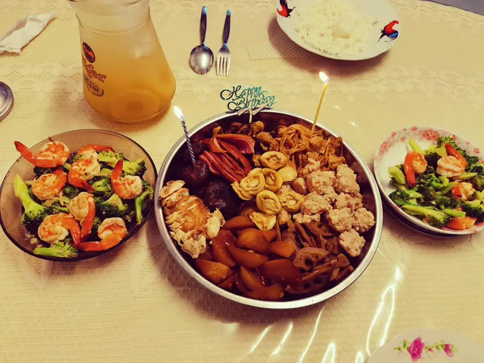 M'sian shares heartwarming story of how his SG 'foster family' celebrated his birthday