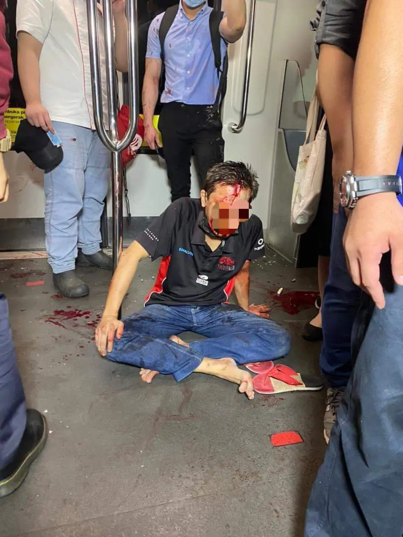 [BREAKING] Trains collide at LRT Kelana Jaya line, dozens reportedly injured