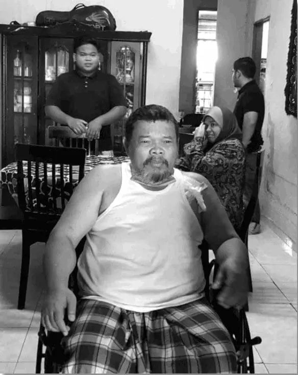 COVID orphans five children with the oldest at 23yo after claiming their parents' lives