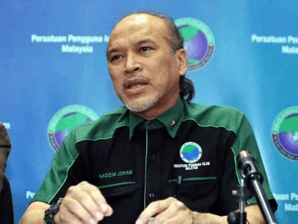 University student barred from taking her exams as she was unvaccinated at the time