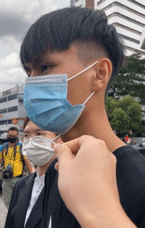 "The police did extort me" Hawker reaffirms accusation despite previous change of tune