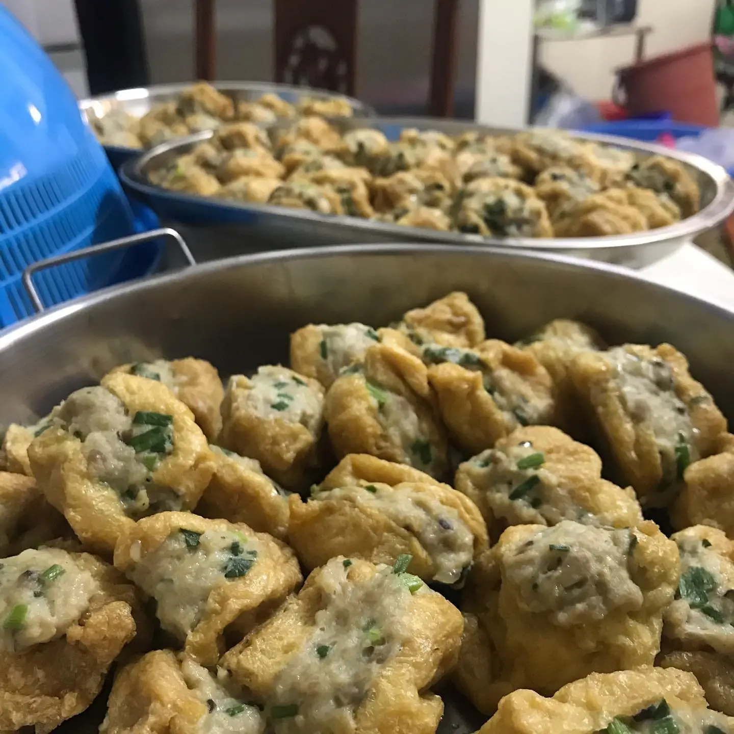 23yo M’sian wakes up at 3 am everyday striving to serve the best wan tan mee in PJ