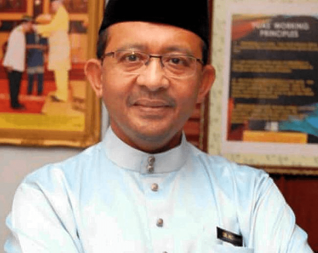 [VIDEO] Enforcement officers clear illegal durian farm and arrest 18 farmers