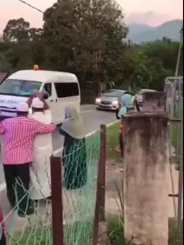 "COVID is real!" Grieving family bid farewell to relative who succumbed to the virus