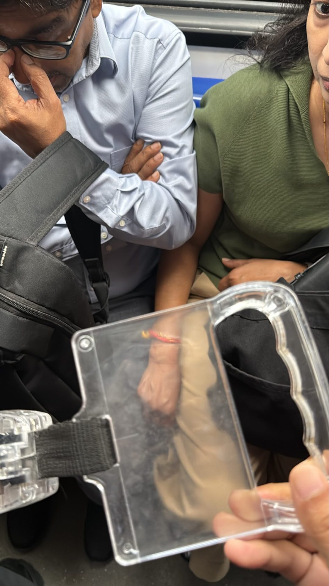 M’sian commuter shocked after lrt hand grip ‘breaks off’ mid ride on kelana jaya line.