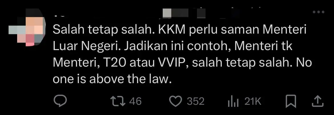 M'sian Minister Allegedly Smokes At Eatery, Netizens Call For Action To Be Taken comment 1