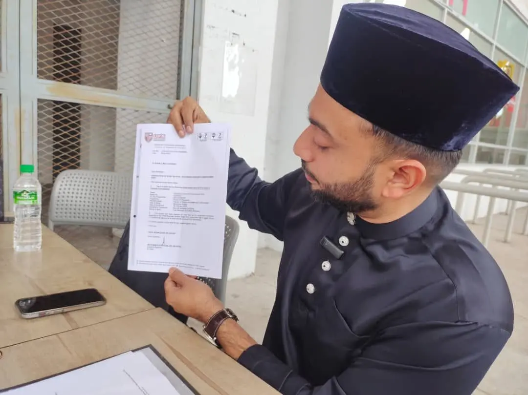 Putra shows the UM and UPM forgery letter that his ex wife made