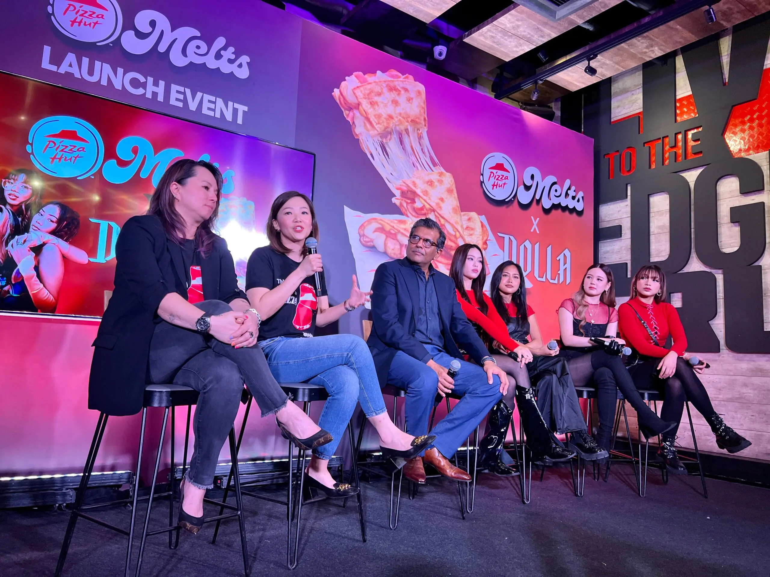 Pizza Hut Malaysia Chief Marketing Officer Emily Chong, VIPs and Dolla at the launch of Pizza Hut Melts