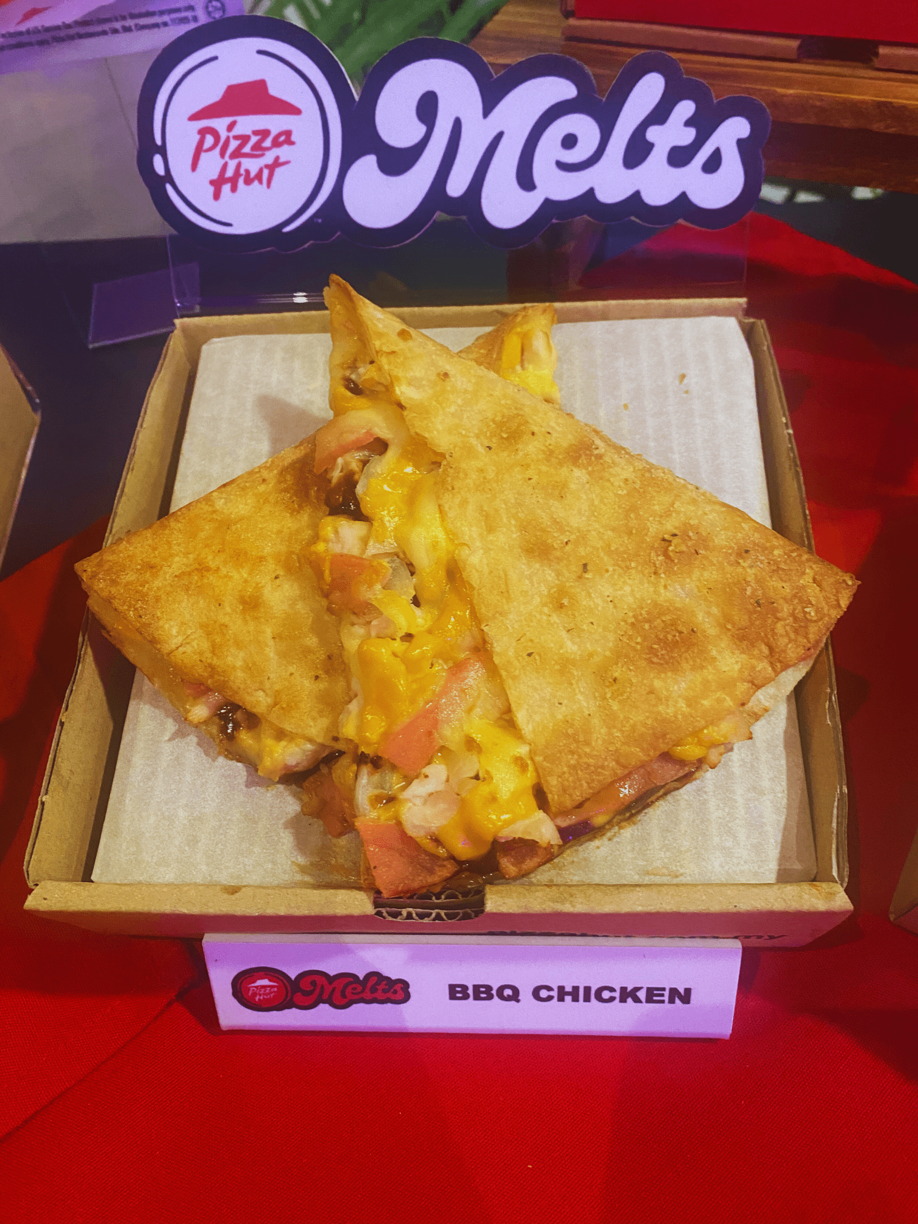 Pizza Hult Melt: BBQ Chicken