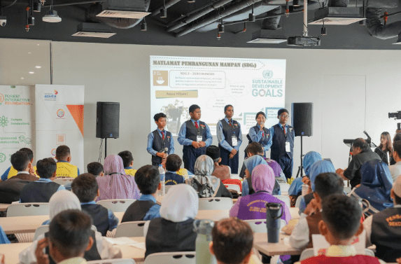 Students presenting their innovative farming systems