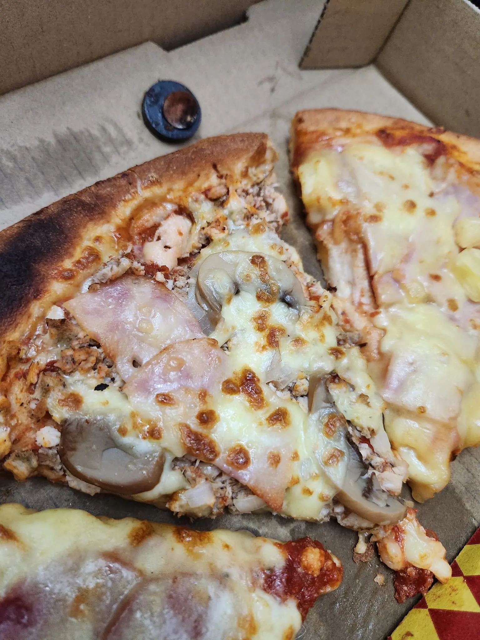 The magnet was removed from the pizza