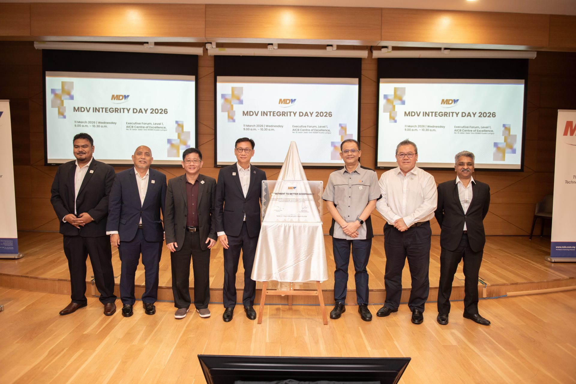 4 - “Commitment to Better Governance” plaque signing