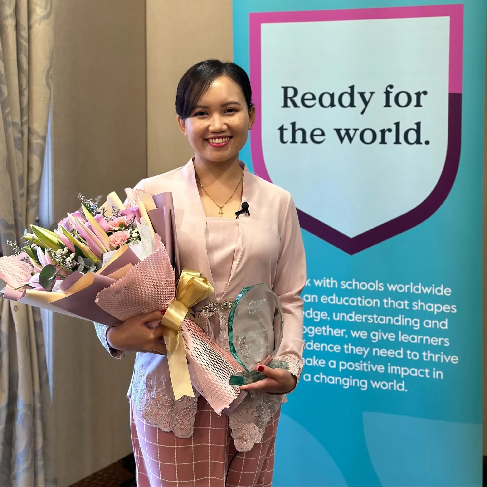 Sydney Engelbert, named world best educator by Cambridge 