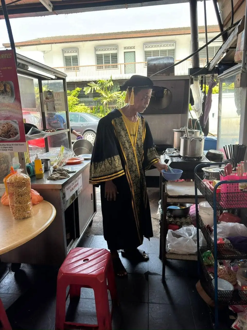 M'sian father awarded with Public PhD by local community