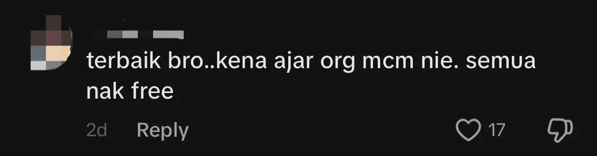 'Padan Muka' — M'sian Motorcyclist Falls After Trying To Get Past Toll Gate Without Paying comment 2