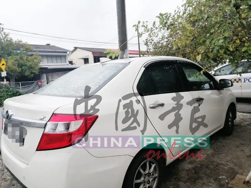 62yo M'sian Man Suffering From Depression Burns Charcoal Inside Car, Killing Him 2