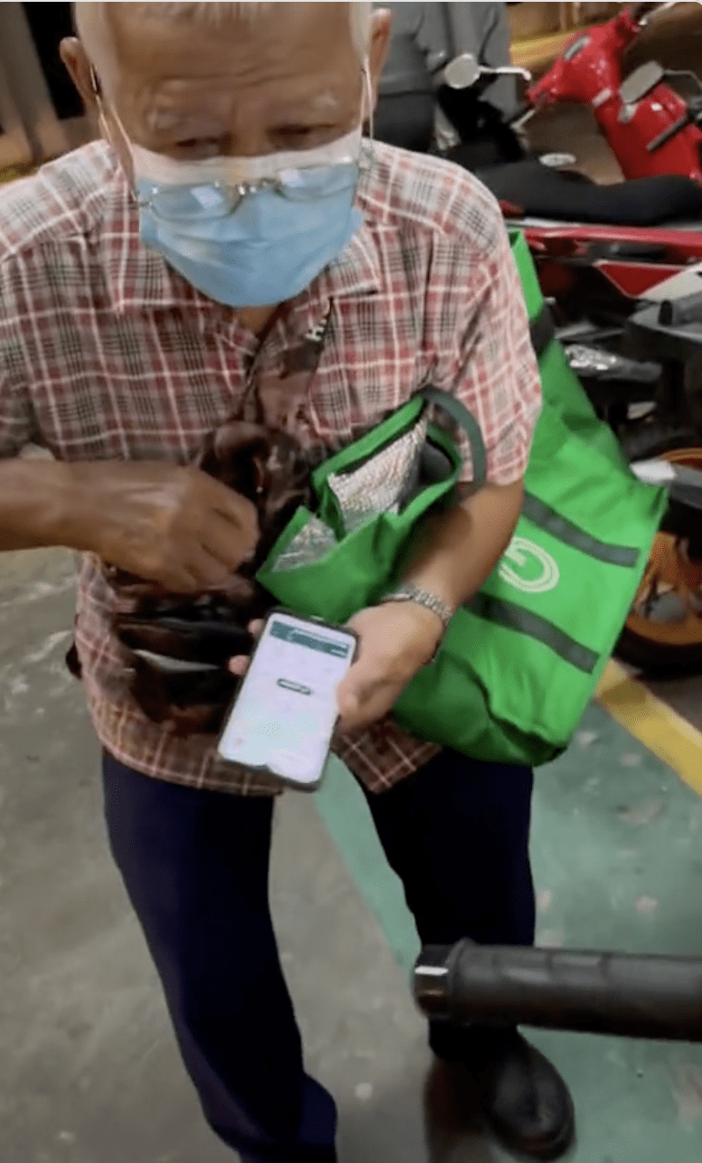 68yo 'atuk' Grab rider