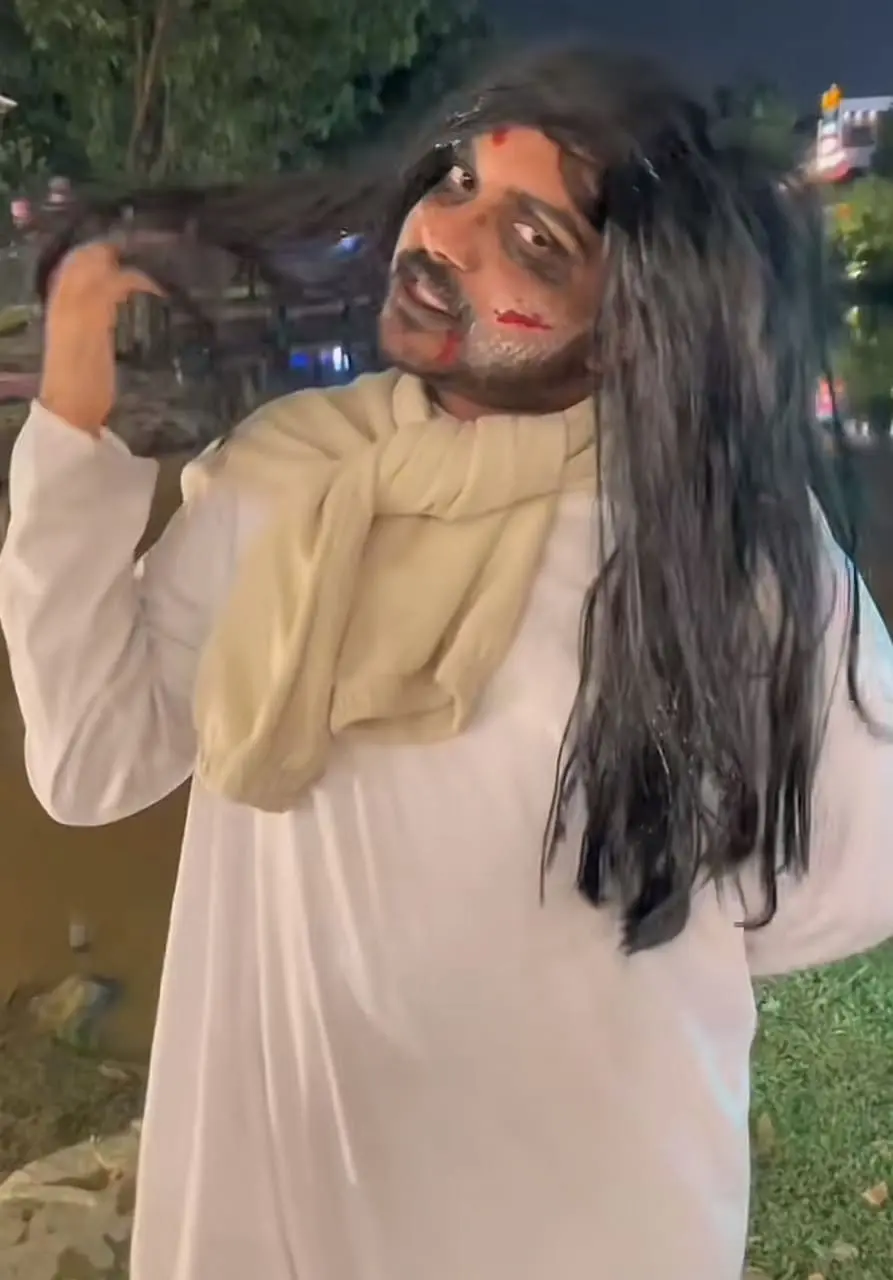 Ravi Zephyr dressed up as ghost