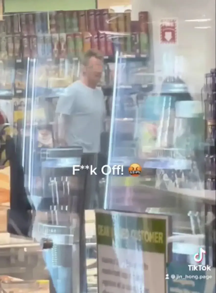 Caucasian man shouting at Ampang shopping mall 02