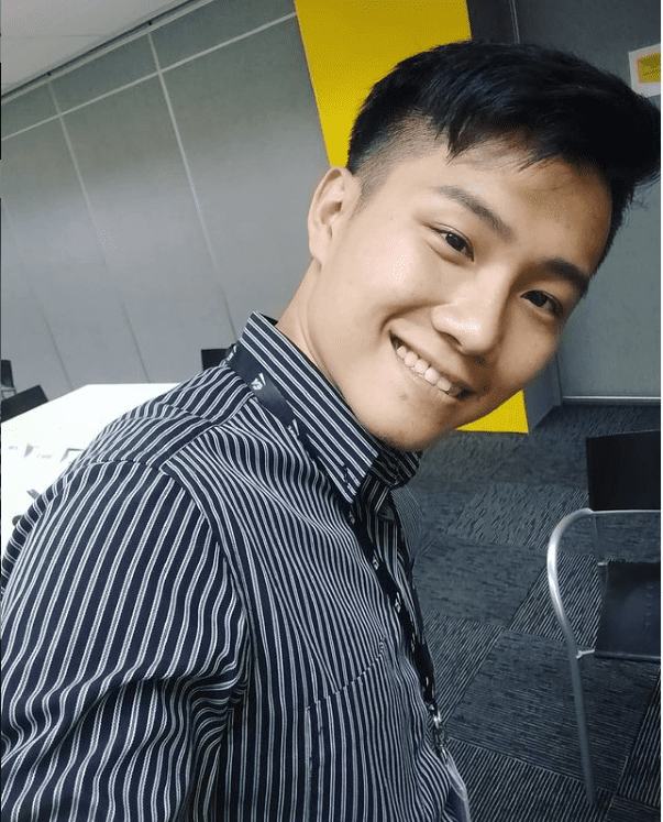 Der Ting working at big four firm (2)