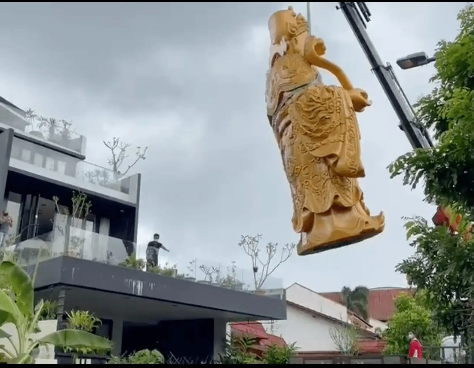 God of Fortune spotted at SG household 1