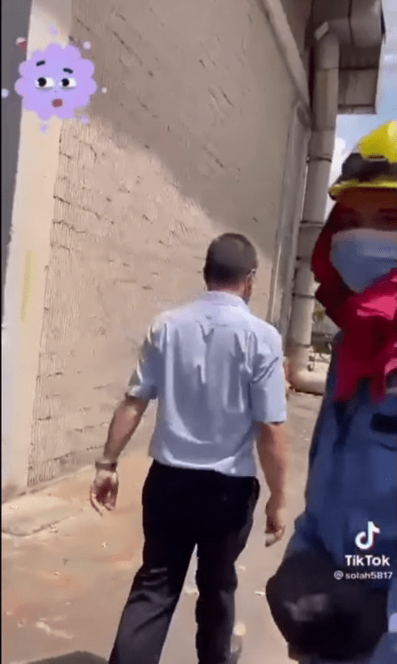 If you not happy, go back to Malaysia, singapore boss tells (4)