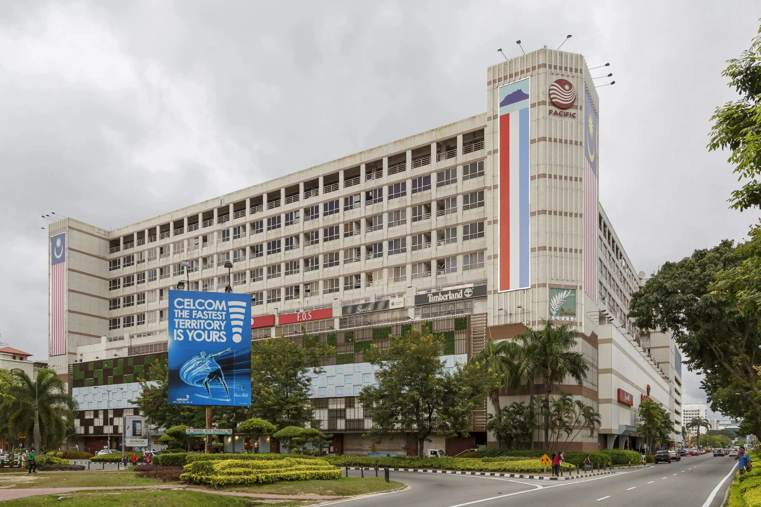 Center Point Mall, Sabah.