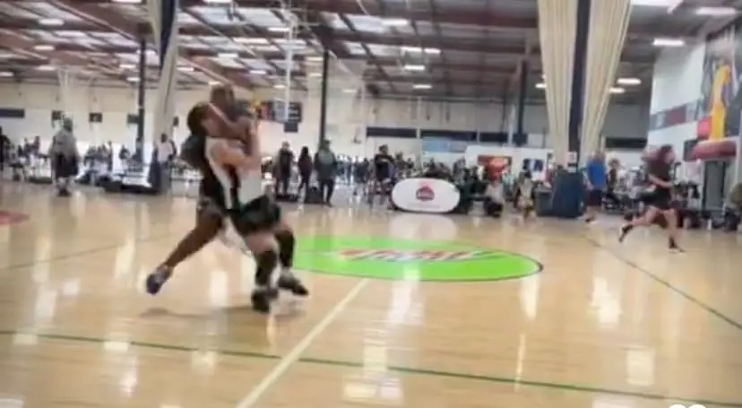 Lauryn ham sucker punch by 14 yo girl 03