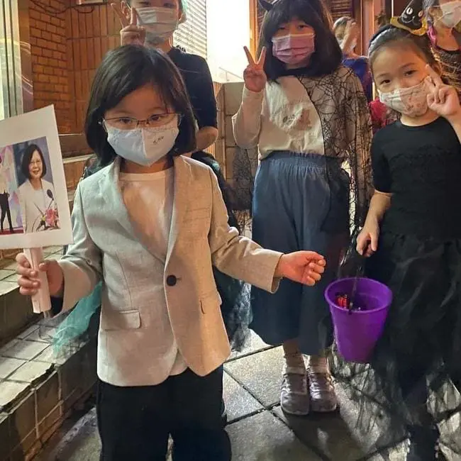 Little president Tsai-Ing wen