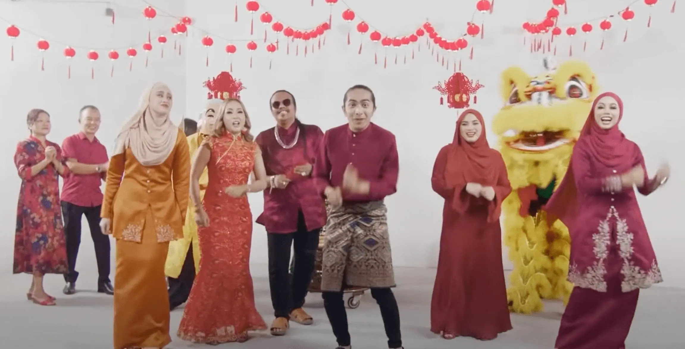 Malay version of CNY song 'Dong Dong Qiang' 04-min