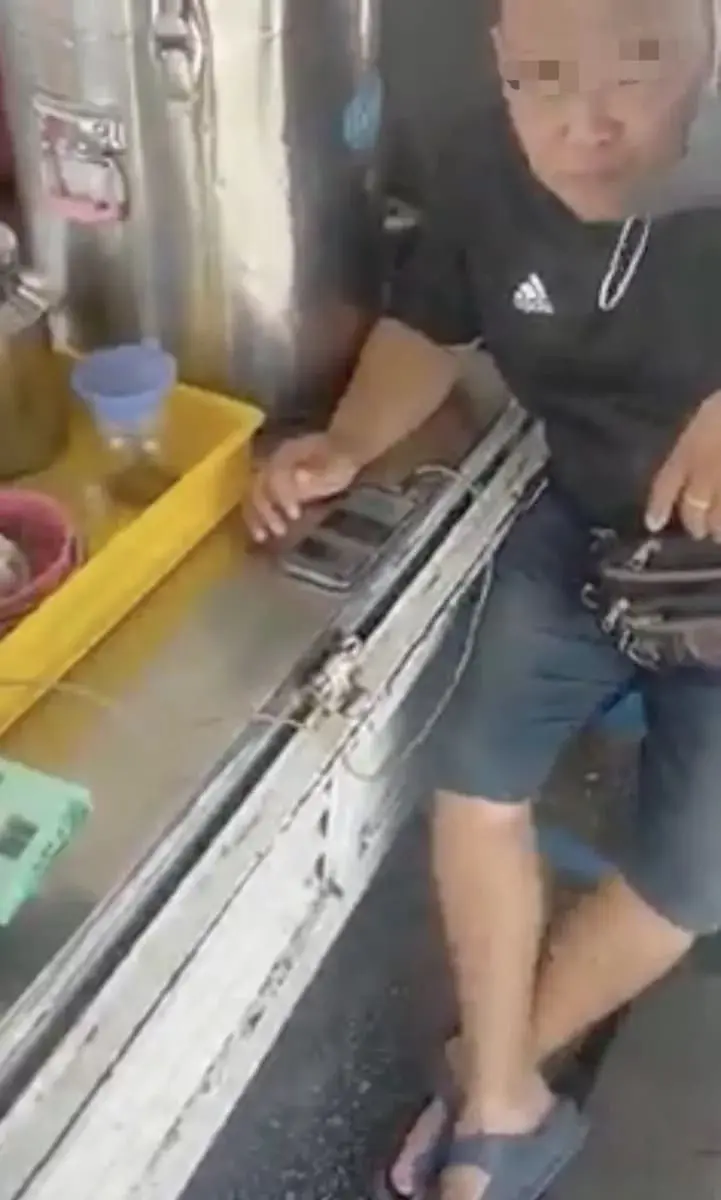 Msian admits he eats dog 2