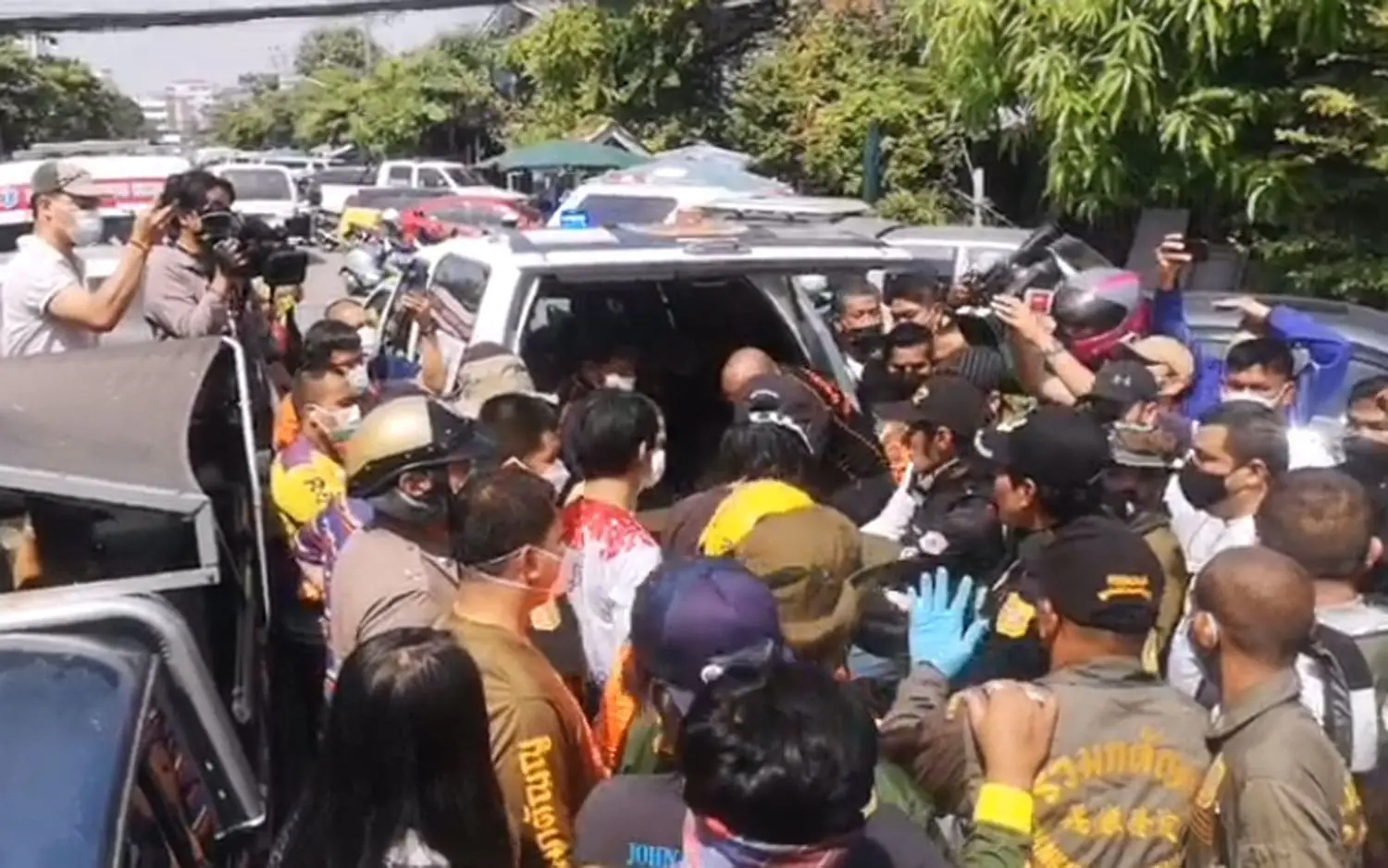People gather at thai river over the death of Tangmo