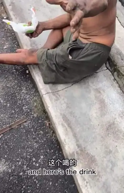 M'sian shows true Merdeka spirit by redeeming free McChicken burgers to feed the homeless