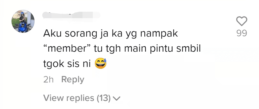 Netizen spots glass door opening and closing on its own at Lalaport Bukit Bintang