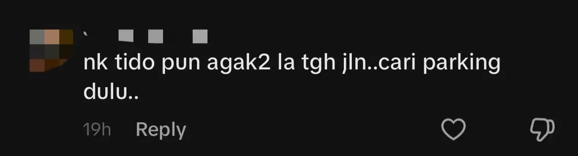 M'sian Man Sleeps Inside Car In The Middle Of Old Klang Road, Sparks Mixed Reactions comment 2