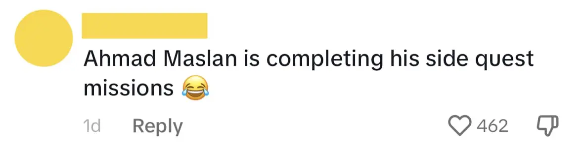 Ahmad Maslan Shows off flipping burger skills comment 02