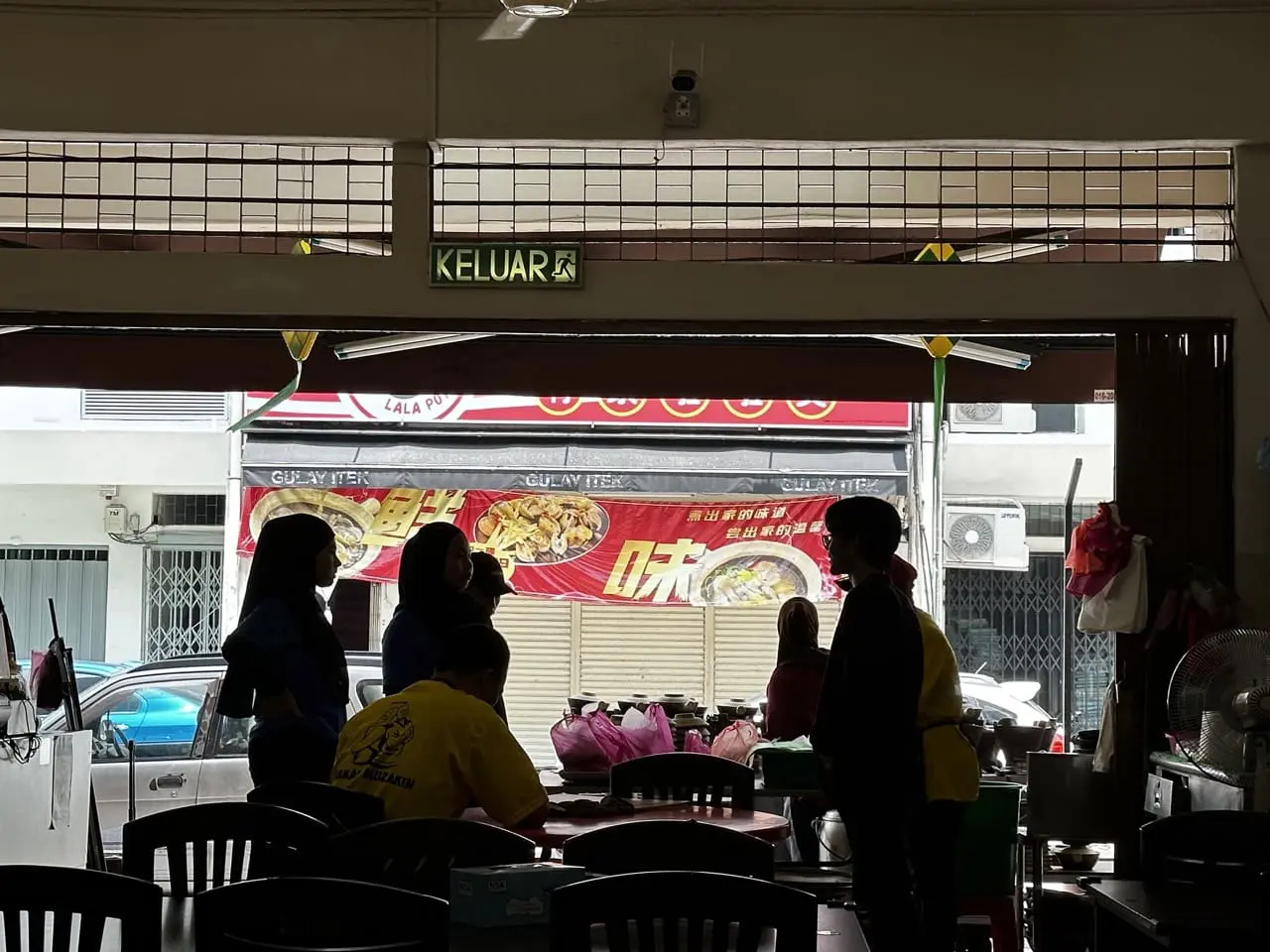 Ahmad Muzakin Malay customer