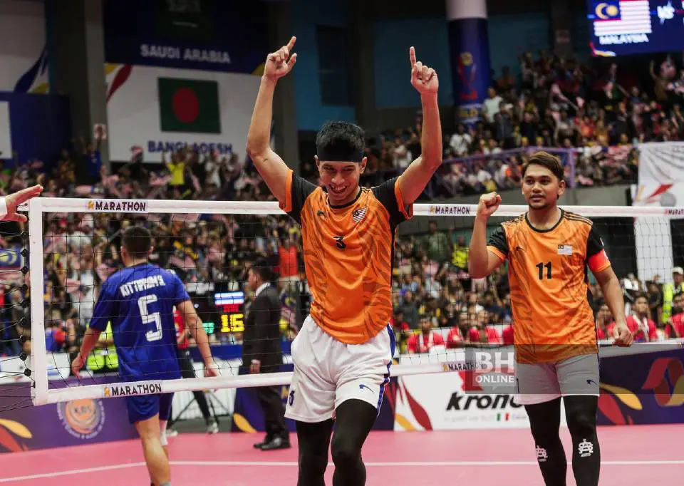 Aidil Aiman Azwawi-Noraizat Mohd Nordin celebrate win over Thailand